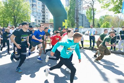 Збирали на РЕБ для прикордонників: у Хмельницькому відбувся благодійний забіг "Сталевий кордон" Збирали на РЕБ для прикордонників: у Хмельницькому відбувся благодійний забіг "Сталевий кордон"