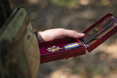 Воїнам житомирської 95-ої бригади вручили нагороди за успішне виконання бойових завдань Воїнам житомирської 95-ої бригади вручили нагороди за успішне виконання бойових завдань