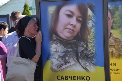 Всі троє дітей стали на захист України: історія родини з Житомирщини Всі троє дітей стали на захист України: історія родини з Житомирщини