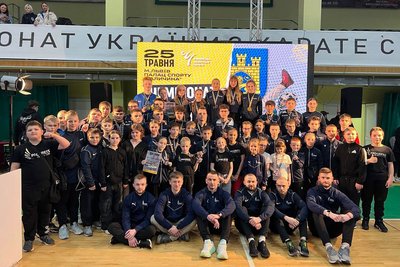 Каратисти Сумщини з медалями львівських турнірів Каратисти Сумщини з медалями львівських турнірів