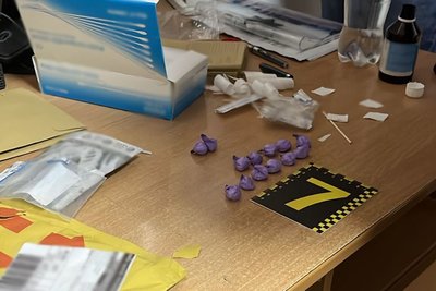 На Житомирщині фельдшер колонії поширював наркотиків серед ув’язнених: чоловіку повідомили про підозру