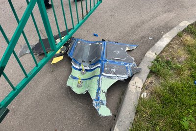 Уламок "Шахеда" у Немишлянському районі Харкова, 4 червня 2026 року Уламок "Шахеда" у Немишлянському районі Харкова, 4 червня 2026 року
