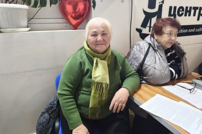 У Житомирі людей 60+ навчали протидіяти дезінформації та критично сприймати новини У Житомирі людей 60+ навчали протидіяти дезінформації та критично сприймати новини