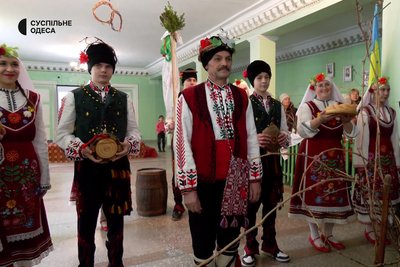 Обрізали виноград та пригощали вином: на Одещині відсвяткували Трифон Зарізан Обрізали виноград та пригощали вином: на Одещині відсвяткували Трифон Зарізан