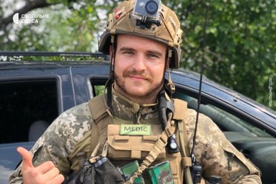 "Плач не дав свободу ще нікому, а ми воюємо саме за неї": військовий медик з Одеси рятує воїнів на полі бою "Плач не дав свободу ще нікому, а ми воюємо саме за неї": військовий медик з Одеси рятує воїнів на полі бою
