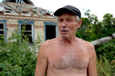 "І думаєш, до завтра доживеш чи ні". У Сіверську на Донеччині лишаються менше тисячі людей: репортаж "І думаєш, до завтра доживеш чи ні". У Сіверську на Донеччині лишаються менше тисячі людей: репортаж