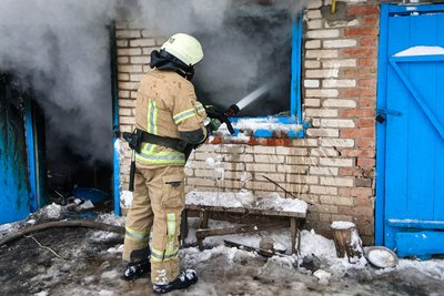 На Вінниччині під час пожежі в мотелі евакуювали 22 людей На Вінниччині під час пожежі в мотелі евакуювали 22 людей