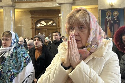 Освячували воду та причащалися: як у Миколаєві відзначили Водохреще Освячували воду та причащалися: як у Миколаєві відзначили Водохреще