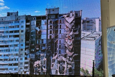 Військові та експерти за допомогою безпілотників збирають для слідства кадри руйнувань на Харківщині Військові та експерти за допомогою безпілотників збирають для слідства кадри руйнувань на Харківщині