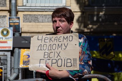 родини військовополонених зібралися на мітинг