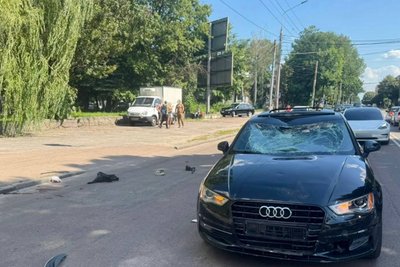 Смертельна аварія у Житомирі: під колесами легковика загинув 14-річний велосипедист Смертельна аварія у Житомирі: під колесами легковика загинув 14-річний велосипедист