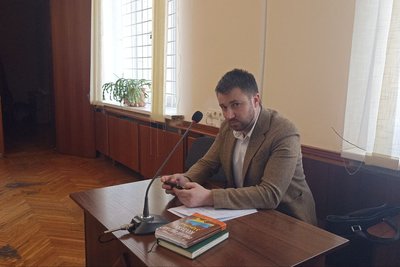 Суд продовжив запобіжні заходи обвинуваченим у справі про вбивство дитини на Житомирщині Суд продовжив запобіжні заходи обвинуваченим у справі про вбивство дитини на Житомирщині