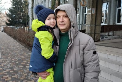 Як житомиряни зустрічатимуть Новий рік під час повномасштабної війни Як житомиряни зустрічатимуть Новий рік під час повномасштабної війни