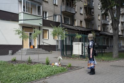 Третій день після авіаудару по центру Сум: як оговтується проспект Шевченка Третій день після авіаудару по центру Сум: як оговтується проспект Шевченка