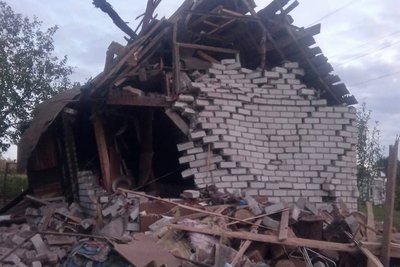 Над Дніпропетровщиною збили два дрони-камікадзе. Внаслідок падіння уламків постраждало шестеро людей Над Дніпропетровщиною збили два дрони-камікадзе. Внаслідок падіння уламків постраждало шестеро людей