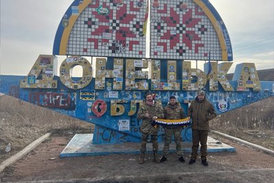 Їздить на фронт, волонтерить та забезпечує електроенергією жителів Одеси Їздить на фронт, волонтерить та забезпечує електроенергією жителів Одеси