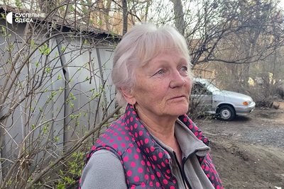 "Вилазили з пожежі через вікно": що розповіли очевидці атаки РФ на Одесу "Вилазили з пожежі через вікно": що розповіли очевидці атаки РФ на Одесу