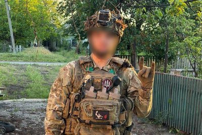 «Пишаюся тим, що нищу ворога»: історія 21-річного оператора FPV-дронів 25-ї бригади на позивний «Біня» «Пишаюся тим, що нищу ворога»: історія 21-річного оператора FPV-дронів 25-ї бригади на позивний «Біня»