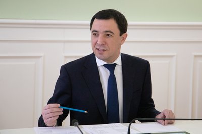 У Києві демонтують погруддя Пушкіну та меморіальну дошку Ванді Василевській У Києві демонтують погруддя Пушкіну та меморіальну дошку Ванді Василевській