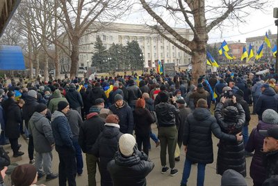 Херсонці про перший мітинг проти окупації Херсонці про перший мітинг проти окупації