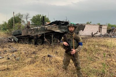 "Як не крути, але війна затягує". Інтерв'ю з військовим Нацгвардії Андрієм з Дніпропетровщини "Як не крути, але війна затягує". Інтерв'ю з військовим Нацгвардії Андрієм з Дніпропетровщини