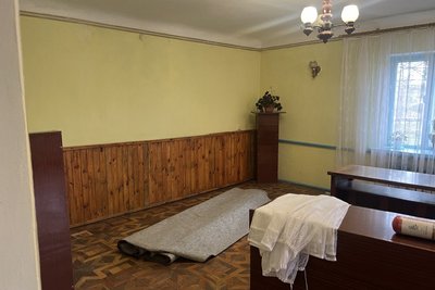 На Житомирщині дві родини переселенців з Херсонщини зібрали на своїх весіллях 200 книг для місцевої бібліотеки На Житомирщині дві родини переселенців з Херсонщини зібрали на своїх весіллях 200 книг для місцевої бібліотеки