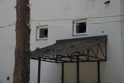 Війська РФ вшосте атакували базу відпочинку біля Сум Війська РФ вшосте атакували базу відпочинку біля Сум