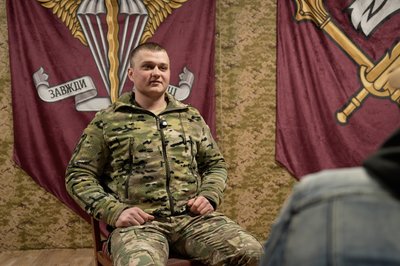 Підполковник у 27 років та у списку Forbes: історія комбата Юрія Гуляка, який боронить Сумщину Підполковник у 27 років та у списку Forbes: історія комбата Юрія Гуляка, який боронить Сумщину
