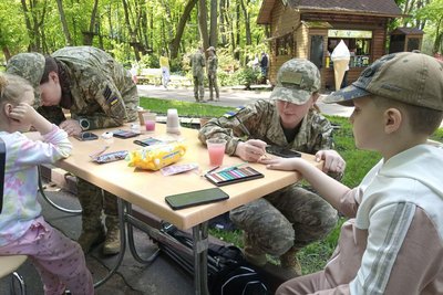 У Хмельницькому влаштували благодійний ярмарок до Дня прикордонника
