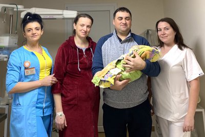 Пологи в укритті: під час обстрілу 9 лютого в перинатальному у Луцьку народилася дівчинка Пологи в укритті: під час обстрілу 9 лютого в перинатальному у Луцьку народилася дівчинка