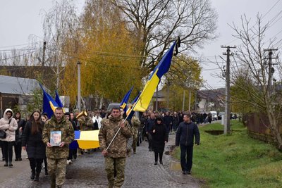 На Закарпатті попрощалися з полеглим воїном Іваном Лецаком На Закарпатті попрощалися з полеглим воїном Іваном Лецаком
