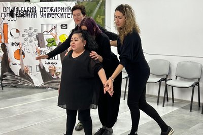 "Розкажи свою історію": як на Одещині працює плейбек-театр "Розкажи свою історію": як на Одещині працює плейбек-театр