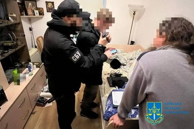 СБУ провела обшуки у Києво-Печерській лаврі: послушника підозрюють у колабораціонізмі СБУ провела обшуки у Києво-Печерській лаврі: послушника підозрюють у колабораціонізмі