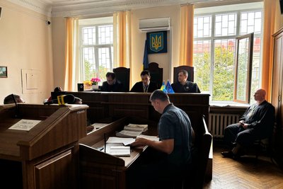 Справа Попільнянського стрілка: суд в Житомирі залишив обвинуваченого під нічним домашнім арештом Справа Попільнянського стрілка: суд в Житомирі залишив обвинуваченого під нічним домашнім арештом