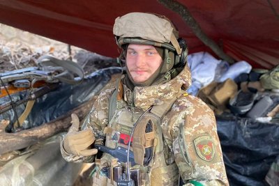 "Донька татова копія". Прикордонник з Луганщини Денис Ткач загинув у перший день вторгнення: спогади про військового