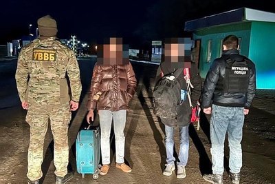 Намагався підкупити прикордонника та організував незаконну переправу людей за кордон: на Одещині засудили іноземця Намагався підкупити прикордонника та організував незаконну переправу людей за кордон: на Одещині засудили іноземця