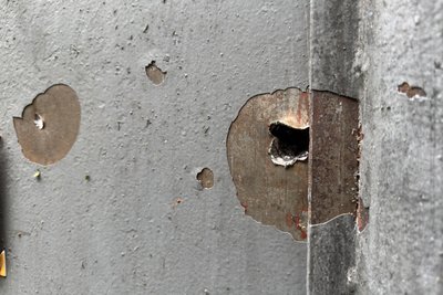 "Це була «касетка»". Місцеві жителі показали наслідки удару з РСЗВ по Сумах "Це була «касетка»". Місцеві жителі показали наслідки удару з РСЗВ по Сумах
