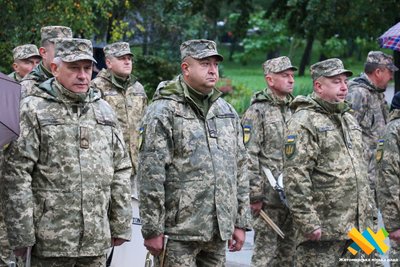 У Житомирі відкрили меморіальну дошку полеглому воїну Федору Наливайку У Житомирі відкрили меморіальну дошку полеглому воїну Федору Наливайку