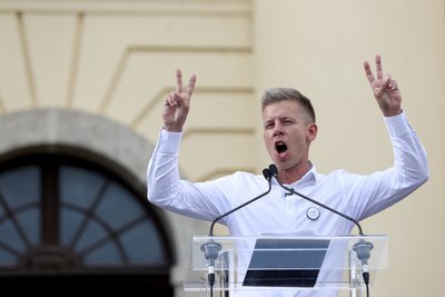 В Угорщині відбувся протест проти партії Орбана В Угорщині відбувся протест проти партії Орбана