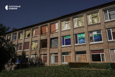 "Складно пояснити дитині чому маємо бігти у підвал коли виє сирена". Навчання в школах і садочках Київщини "Складно пояснити дитині чому маємо бігти у підвал коли виє сирена". Навчання в школах і садочках Київщини