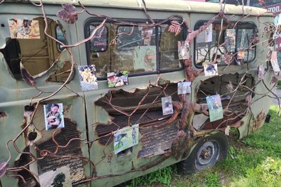 "Це наші друзі, це наші побратими". У Дніпрі відкрилася виставка світлин “Чотирилапі друзі хоробрих” "Це наші друзі, це наші побратими". У Дніпрі відкрилася виставка світлин “Чотирилапі друзі хоробрих”