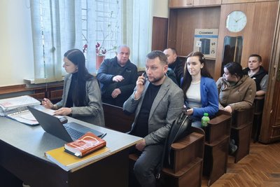 Справа про вбивство дитини у Радомишлі: на суді адвокат заявив про підміну кулі Справа про вбивство дитини у Радомишлі: на суді адвокат заявив про підміну кулі