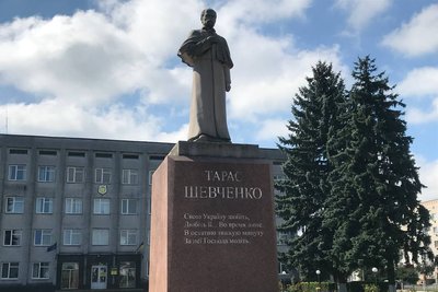 "Ми сподіваємося, що ці люди — живі", — автор стели безвісти зниклим Сергій Когут з Житомирщини "Ми сподіваємося, що ці люди — живі", — автор стели безвісти зниклим Сергій Когут з Житомирщини