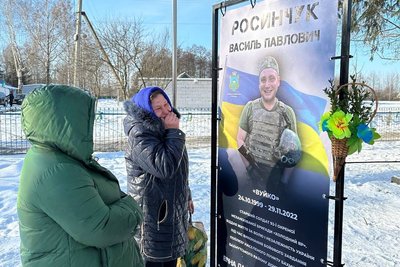 Алея слави загиблим бійцям у селі Мала Глуша на Волині Алея слави загиблим бійцям у селі Мала Глуша на Волині