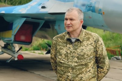 Комбриг 39 бригади Герой України Олександр Довгач загинув у повітряному бою Комбриг 39 бригади Герой України Олександр Довгач загинув у повітряному бою