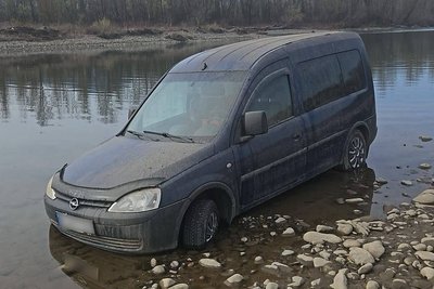 Викрав ключі з будинку та незаконно заволодів автомобілем закарпатця Викрав ключі з будинку та незаконно заволодів автомобілем закарпатця