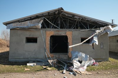 У Сумській громаді пошкоджене підприємство через російський удар У Сумській громаді пошкоджене підприємство через російський удар