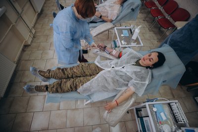 Військові ОК "Південь" здали кров для поранених людей Військові ОК "Південь" здали кров для поранених людей
