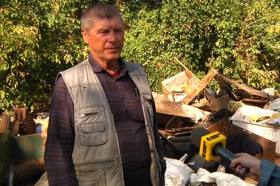 Унітази і потрощена техніка під вікнами жителів Озерного на Житомирщині: чому не вивозять сміття Унітази і потрощена техніка під вікнами жителів Озерного на Житомирщині: чому не вивозять сміття