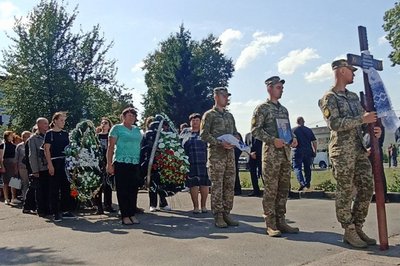 Із заступником голови Житомирської облради Володимиром Ширмою попрощалися на його батьківщині Із заступником голови Житомирської облради Володимиром Ширмою попрощалися на його батьківщині